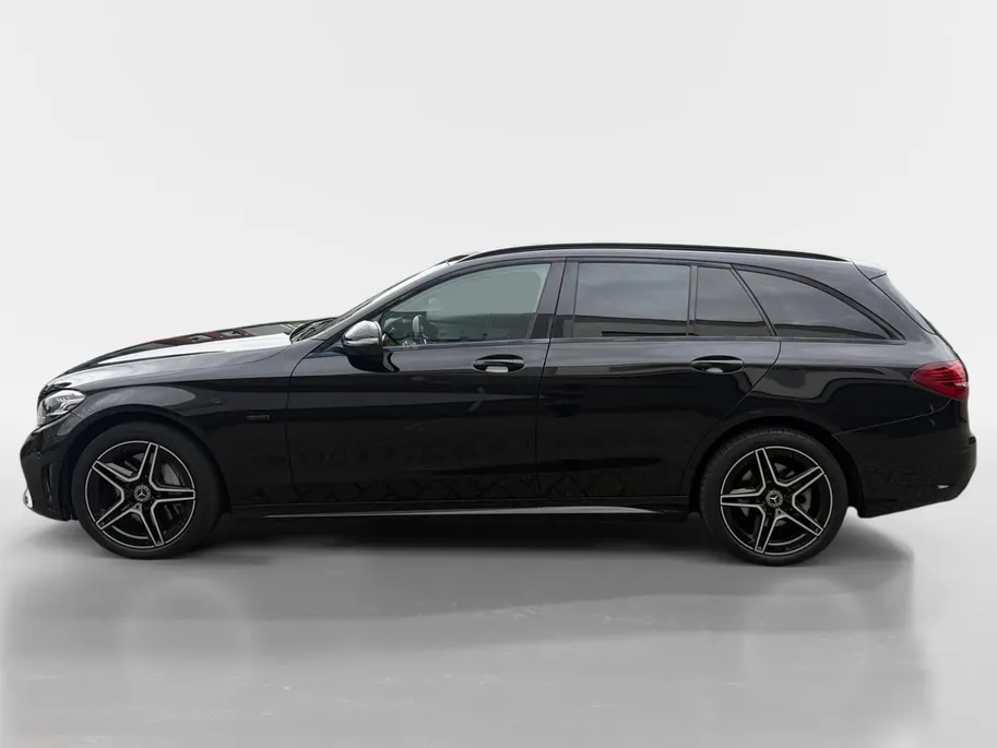 Mercedes-Benz C-Klasse Estate 300 e | Apple Carplay/Android Auto | Verwarmbare Voorstoelen | Privacy Glass | Climate Control | DAB | 12 maanden garantie |