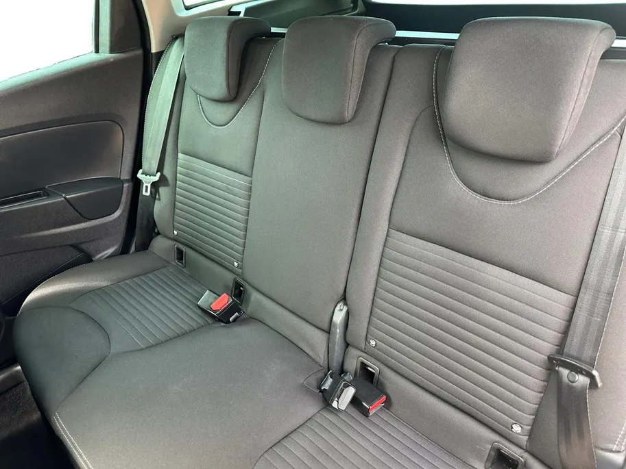 Renault Clio Estate 0.9 TCe Night&Day | Parkeersensoren | Apple Carplay | Camera | Cruise Control | Airco | LMV | Onderhoudshistorie | 12 Maanden BOVAG Garantie