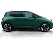 Renault Twingo Urban Range Techno 27.5 kWh Automaat | Demo - Beschikbaar per 01-10-2026 | Armsteun | Camera | Parkeersensoren | Climate Control | Full LED | Adaptive Cruise Control | Navigatie | 18' Lichtmetalen Velgen |