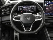 Volkswagen Tiguan 1.5 eHybrid 272pk DSG R-Line Edition · Panoramadak · Inklap. Trekhaak · 360 Camera · Leder Varenna · Matrix LED · Head-Up Display · Harman Kardon Sound · Garantie t/m 16-09-2030 of 100.000km