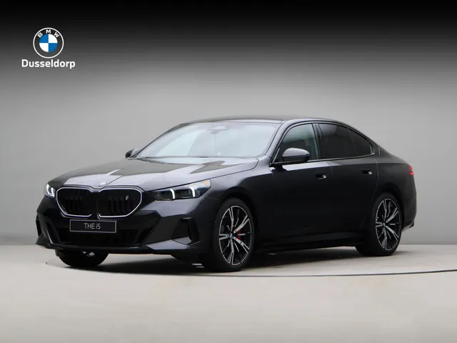 BMW i5