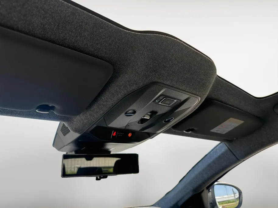Renault Scénic E-Tech EV87 long range esprit Alpine | Panorama Dak | Memory Stoelen | Harman & Kardon | Stoel- & Stuurverwarming | Apple Carplay & Android Auto | Sfeerverlichting | Rijdende Demo