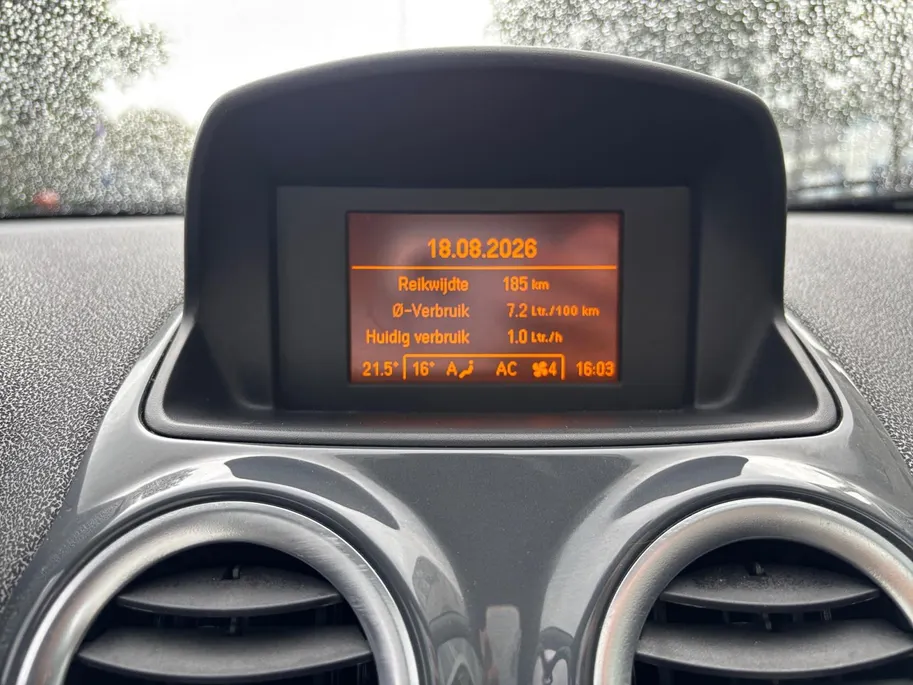Opel Corsa 1.4-16V Cosmo | Cruise | Lichtmetaal | park sensoren |