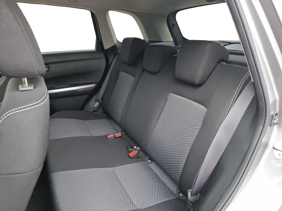 Suzuki Vitara 1.4 Boosterjet Select Smart Hybrid | Dealeronderhouden | Tot 10 jaar garantie! | Trekhaak | 1.500kg trekgewicht