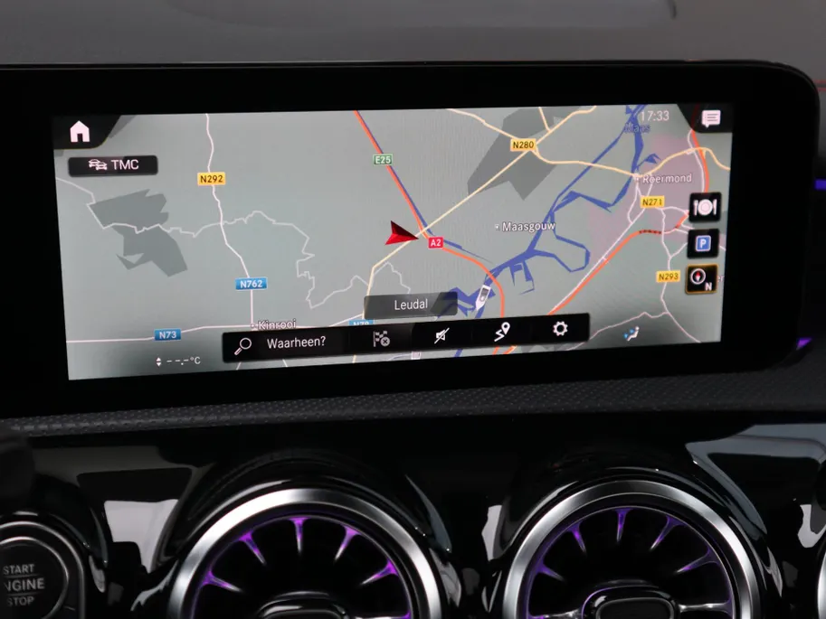 Mercedes-Benz CLA 200 AMG Line l Panoramadak l Stoelverwarming l Carplay