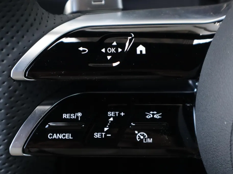 Mercedes-Benz GLC 300e 4MATIC Business Solution AMG l Keyless l Stoelverwarming l Memory