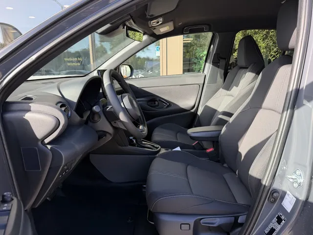 Toyota Yaris Cross 1.5 Hybr 130 First | Comfort Pack | Uit Voorraad Leverbaar |