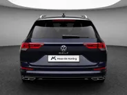 Volkswagen Golf Variant 1.5eTSI/130PK R-Line · Navigatie · Apple/Android Car Play · Camera + Parkeersensoren · Stoelverwarming ·  Garantie t/m 12-01-2028 of 100.000km