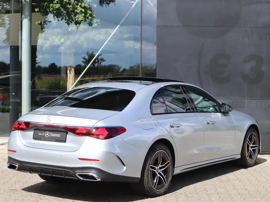 Mercedes-Benz E-Klasse E-Klasse 300e AMG Line l Keyless l Achteruitrij camera l Stoelverwarming l Memory