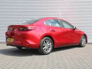 Mazda 3 2.0 e-SkyActiv-G M Hybrid 122 Comfort | Stuur-/stoelverwarming | Camera | Cruise adapt. | Clima | 16' LM | HUD | LED | Dodehoek detectie |