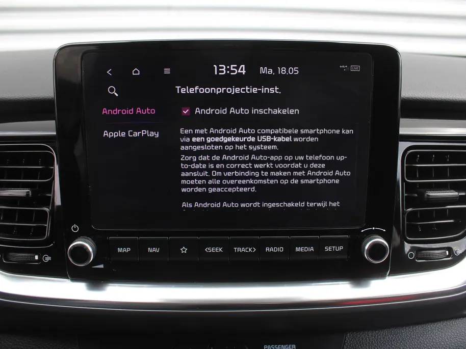 Kia Stonic 1.0 T-GDi MHEV DynamicPlusLine | Camera | Clima | Cruise | 16' LM | LED | Navi | Apple Carplay/Android Auto | Keyless | Automaat |