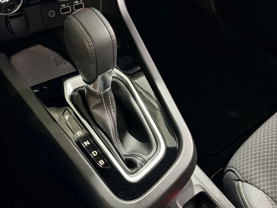 Renault Arkana 145PK E-Tech Full Hybrid Techno Automaat | 1e eigenaar | Navi | Climate Control | Apple CarPlay/Android Auto | Camera | Parkeersensoren | Adaptive Cruise Control | Licht & Regen Sensor | Digital Cockpit |
