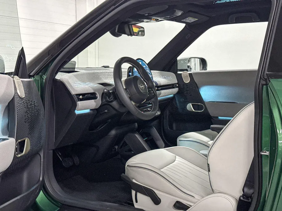 MINI Cooper 3-deurs Electric Cooper SE Favoured