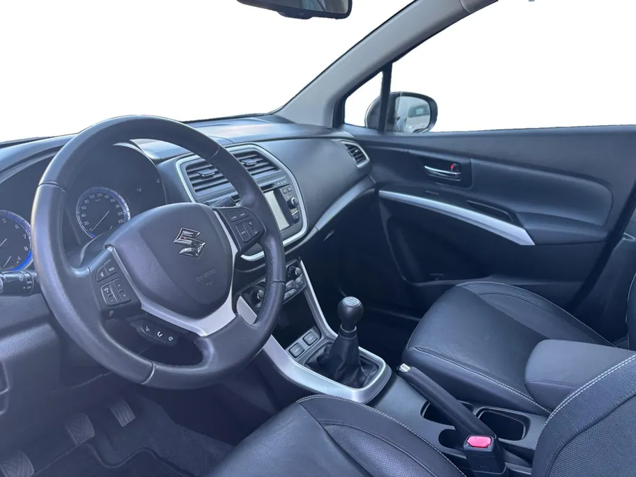 Suzuki S-Cross SX4 1.6 High Executive | Dealer onderhouden | Panoramadak | Trekhaak | Lederen bekleding | Stoelverwarming | 12 maanden garantie! |