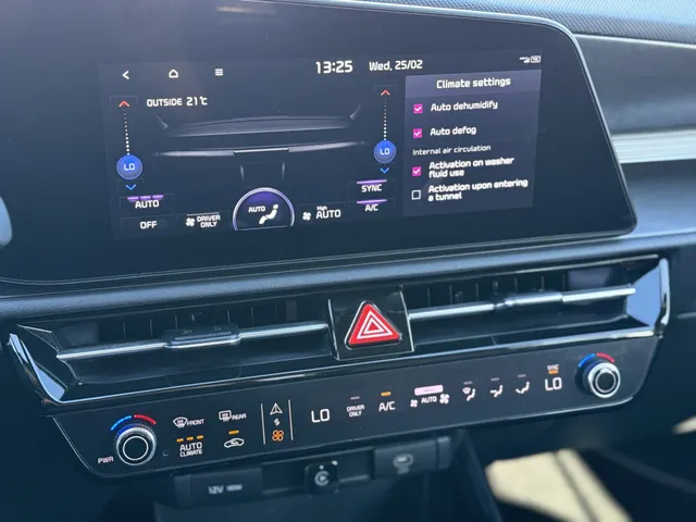 Kia Niro 1.6 GDi Hybrid DynamicLine Automaat