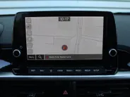 Kia Picanto 1.0 DPI GT-Line | Stuur-/stoelverwarming | Schuifdak | Camera | Dodehoek detectie | Telefoonlader | Clima | Navi | 16' LM | LED | Cruise |