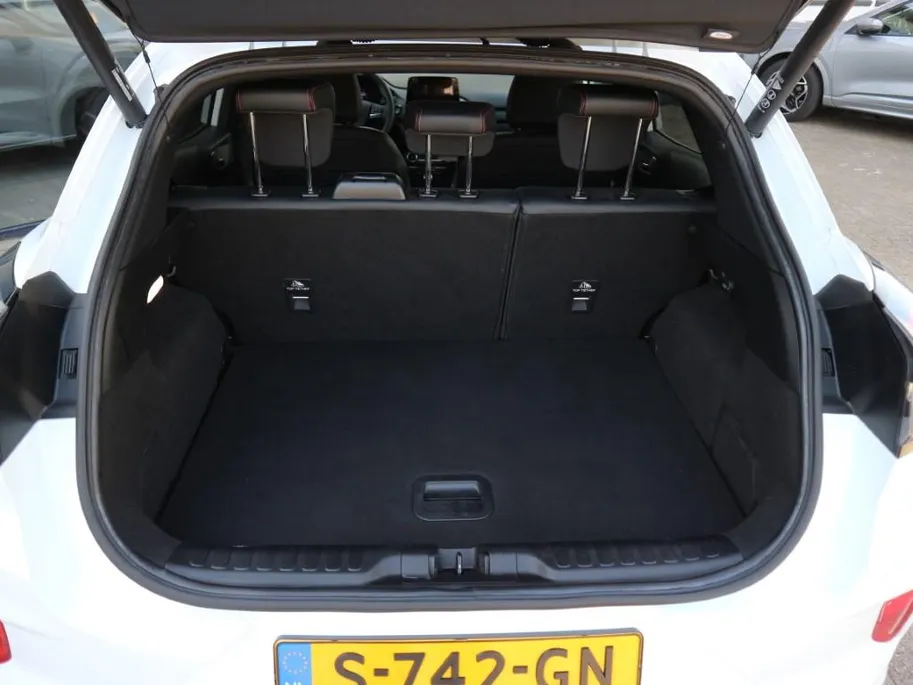 Ford Puma 1.0 EcoBoost Hybrid ST-Line X | ADAP CRUISE | TREKHAAK | WINTERPAKKET | BLIS |