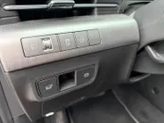 Hyundai Kona 1.6 GDI HEV Comfort Smart 19'' velgen Incl. resterend fabrieksgarantie! Zeer mooie uitvoering! ALS NIEUW!!