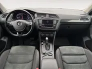 Volkswagen Tiguan 2.0 TSI 4Motion Highline | Trekhaak | Adapt. Cruise Control | Stoelverwarming | Climate Control | Parkeersensoren |