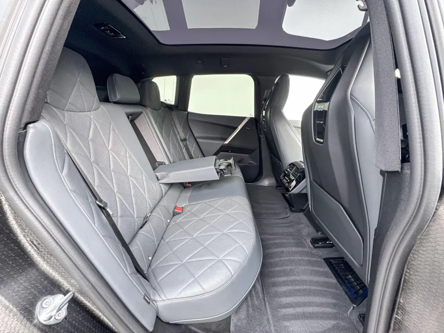 BMW iX xDrive40