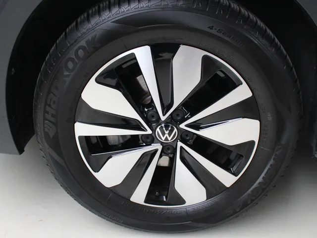 Volkswagen T-Cross 1.0 TSI Life Goal DSG Automaat Navigatie | IQ-Light | Camera | Climate Control | 4-Seizoenen banden