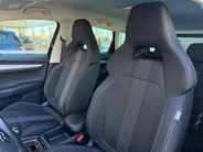 Škoda Karoq 1.0 TSI Business Edition | camera | PDC voor + achter | digitaal
