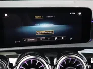 Mercedes-Benz CLA 200 AMG Line l Panoramadak l Stoelverwarming l Carplay
