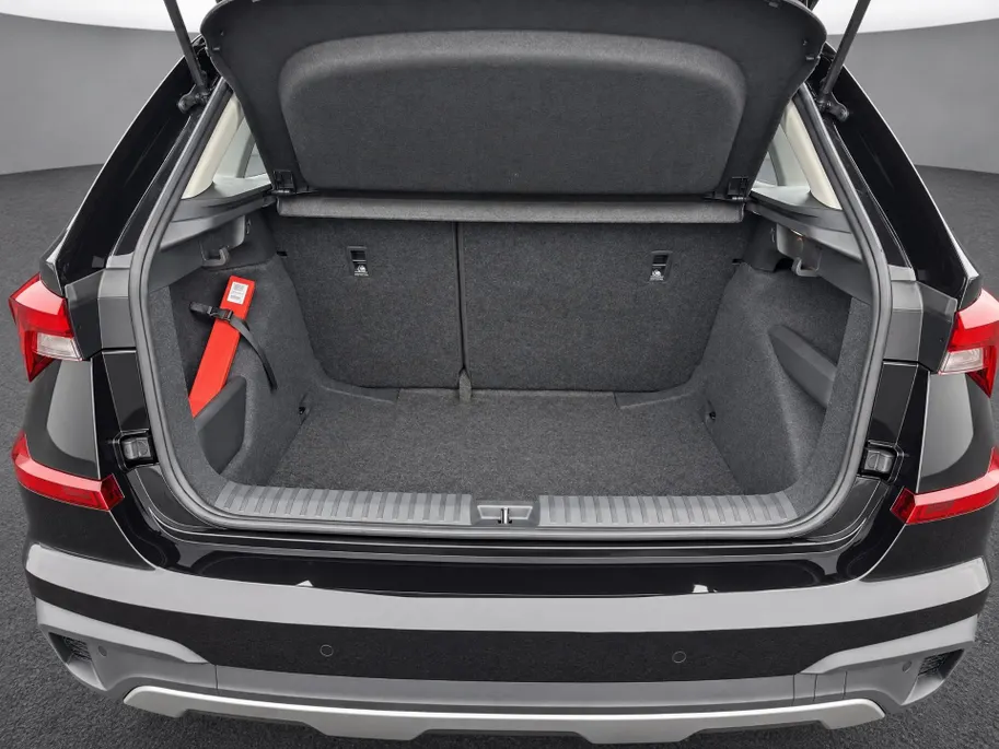 Škoda Kamiq Selection 1.0 TSI 85 kW / 115 PK SUV 6 versn. Hand | Metallic Lak | 16'' Lichtmetalen Velgen | Privatelease 369,- per maand!