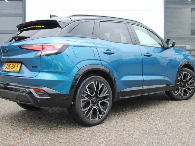 Renault Austral 1.2 E-Tech full hybride 200 PK Esprit Alpine | 4 jaar of 80000 km garantie | | Pack 360 camera | Pack Vision | Pack Ligt & Sound | 4 control |