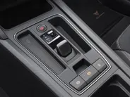 CUPRA Formentor 1.4 e-Hybrid VZ 245pk DSG Performance · Panoramadak · Inklap. Trekhaak · Camera · Keyless · Dodehoeksensor · Stuur- & Stoelverwarming ·