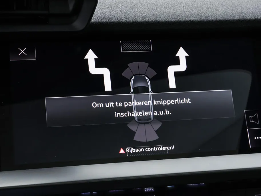 Audi A3 Sportback 40 TFSIe 204pk S-tronic S Edition · Panoramadak · Apple/Android Car Play · Lederen Bekleding · Cruise Control · Navigatie · Stoelverwarming · P-Sensoren · 17'' Inch ·
