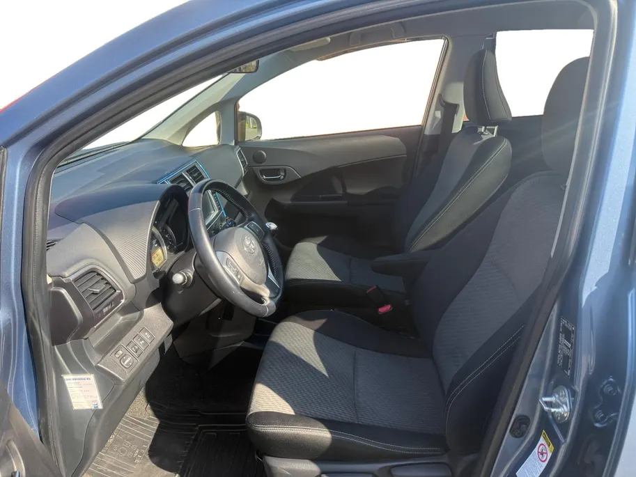 Toyota Verso-S 1.3 VVT-i Dynamic | Achteruitrij Camera | Panorama Dak | Parkeersensoren | Airco | Bluetooth | Hoge Instap | 12 Maanden Bovag Garantie