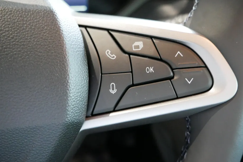 Dacia Duster 1.8 hybrid 155 limited edition Beschikbaar per 30-10-2026 | Rijdende demonstratie auto |