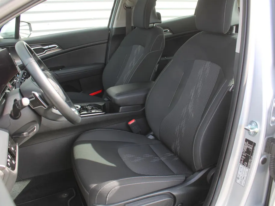 Kia Sportage 1.6 T-GDi Hybrid DynamicLine | Camera | Cruise adapt. | Navi | 17' LM | Clima v+a | LED | Apple Carplay/Android Auto |