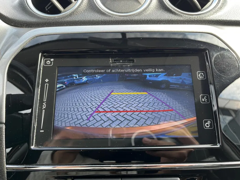Suzuki Vitara 1.6 Exclusive | Cruise Control | Climate Control | Parkeer Camera | Apple/Android Carplay | Stoelverwarming | Navigatie |