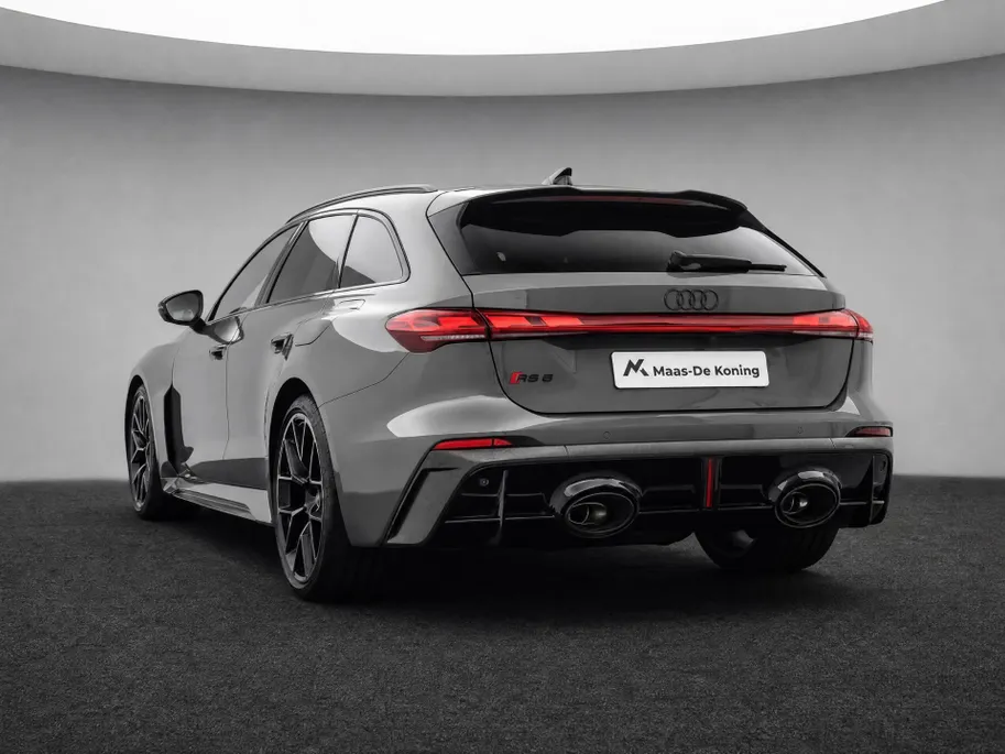 Audi RS5 Avant e-hybrid quattro 639 PK · Keramisch · RS design pakket · Panorama-glasdak · Optiekpakket forged carbon