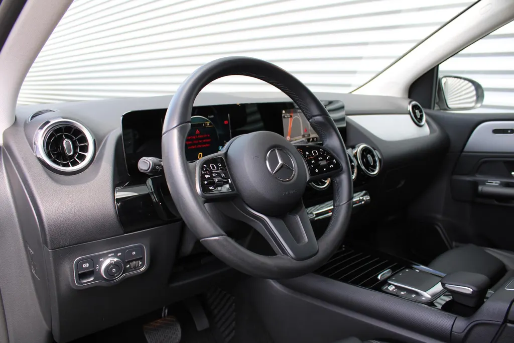 Mercedes-Benz B-Klasse B250e | Plug-in | 218PK | Automaat | 17' LM | Navi | Android Auto/Apple Carplay | Camera | Stoelverwarming |