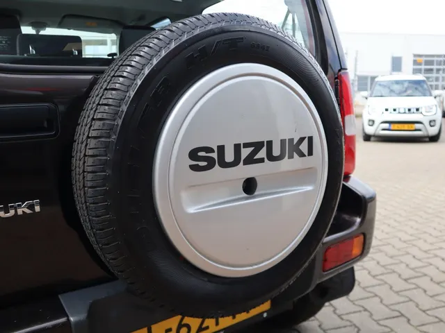 Suzuki Jimny 1.3 Exclusive Automaat | 4X4 | All Seasons | Airco | Trekhaak