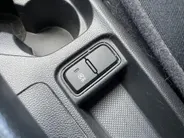 Hyundai i10 1.0i 66pk Comfort + / Cruise / Airco / Navi