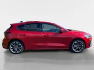 Ford Focus 1.0 EcoBoost Hybrid ST Line Vignale automaat 155PK | NL-Auto | Dealer onderhouden | Driver assistancepack | Winterpack | Panoramadak | 18' Lichtmetaal | Adaptive cruisecontrol | Dodehoekdetectie | Leer bekleed |