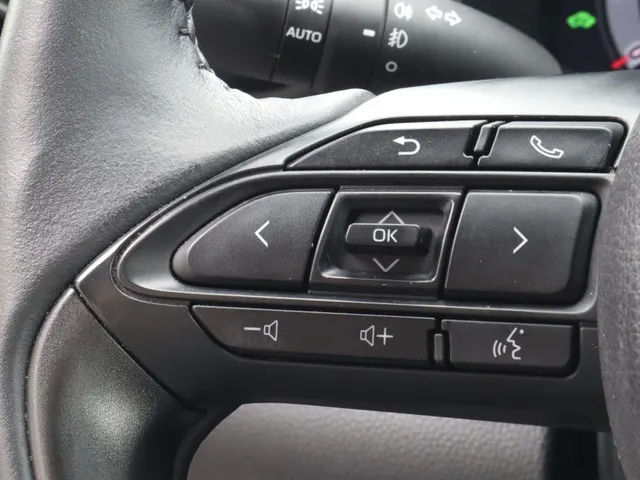 Toyota Yaris 1.5 Hybrid 130 Executive JBL | Head-up | Stuur en stoelverwarming VERKOCHT
