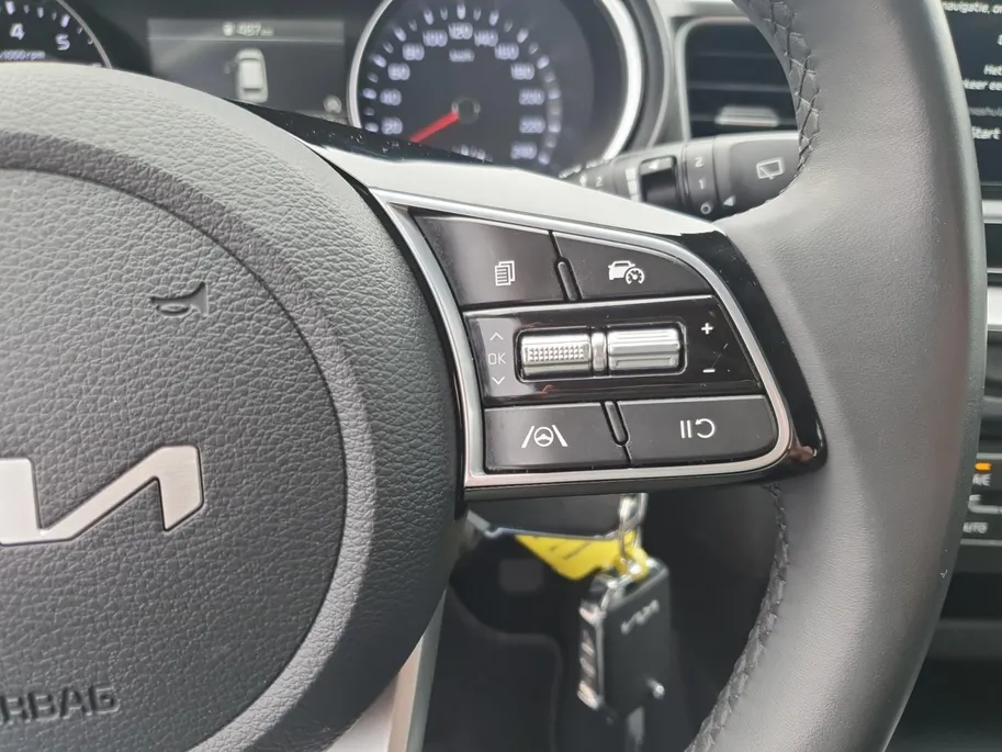 Kia Ceed Sportswagon 1.5 T-GDi DynamicLine | Navigatie | Camera | Apple Carplay / Android Auto | Parkeersensoren achter | Climate control |