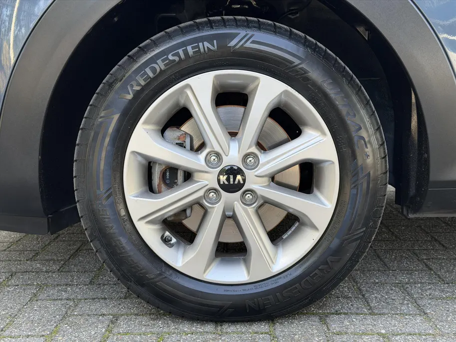 Kia Stonic 1.2 MPi 84pk ComfortPlusLine Navigator l Trekhaak l