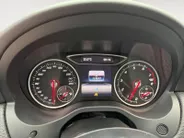 Mercedes-Benz A-Klasse 180 Business Solution | Zeer nette auto | Navigatie | Achteruitrijcamera | Parkeersensoren v + a | Comfort stoelen | Stoelverwarming | Bovag garantie | NAP