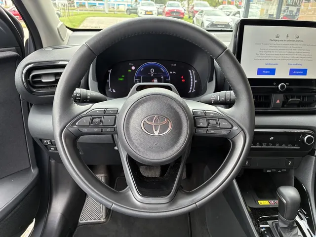 Toyota Yaris 1.5 Hybrid 115 Dynamic | Comfort Pack |