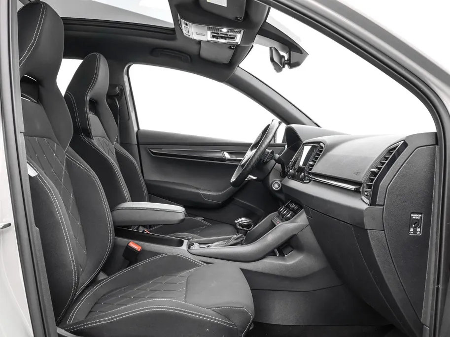 Škoda Karoq 1.5 TSI 150pk DSG ACT Sportline Business · Panoramadak · Camera · Cruise Control · Apple/Android Car Play · 18'' Inch ·