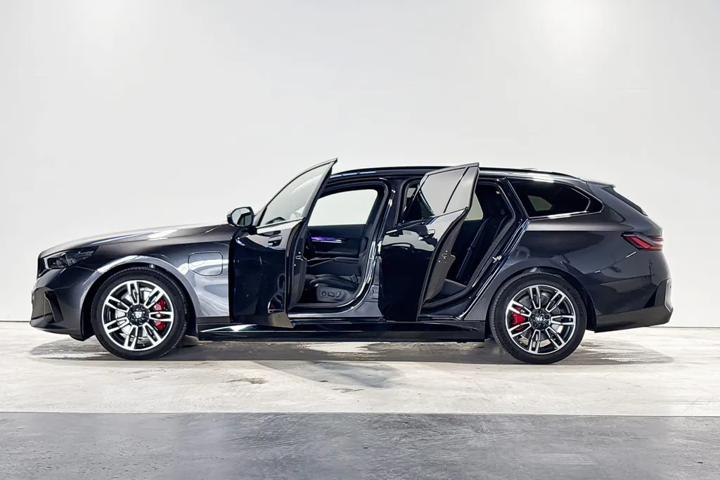 BMW 5 Serie Touring 530e M Sport Edition M Sportpakket Pro