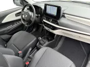 Suzuki Swift 1.2 Comfort Sport | 17 inch | Zwarte logo's | Carbon spiegels | Sharkfin antenne | Carplay | Adapt. Cruise | Navi | Keyless start