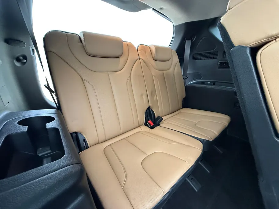 Hyundai Santa Fe 1.6 T-GDI PHEV Premium Sky 7-persoons | Zeer compleet | Zeer nette auto | Open dak | 360 graden camera | Stoelverwarming & koeling |