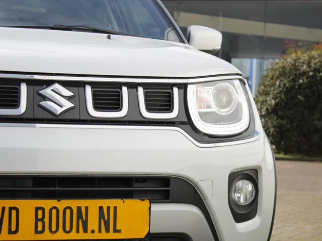 Suzuki Ignis 1.2 Smart Hybrid Style Automaat | Navi | Camera | Cruise | Clima
